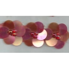 Pasamanería de fantasía con apliques florales