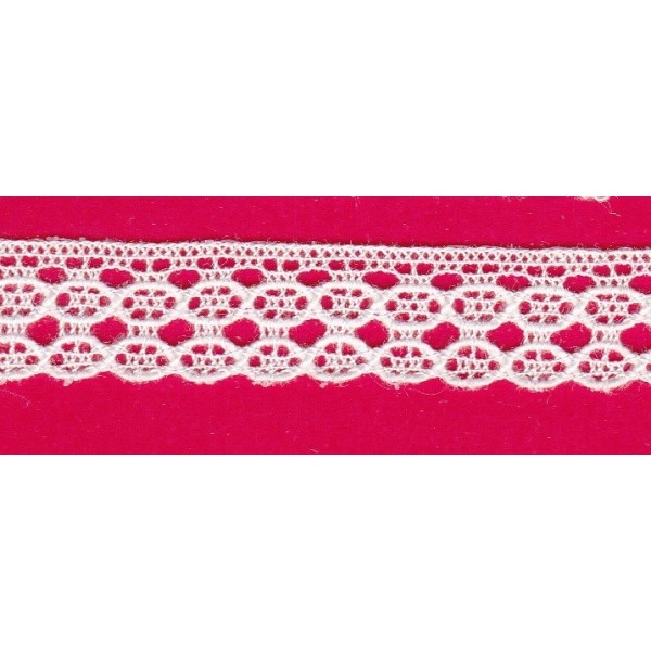 Puntilla de hilo blanco 7B