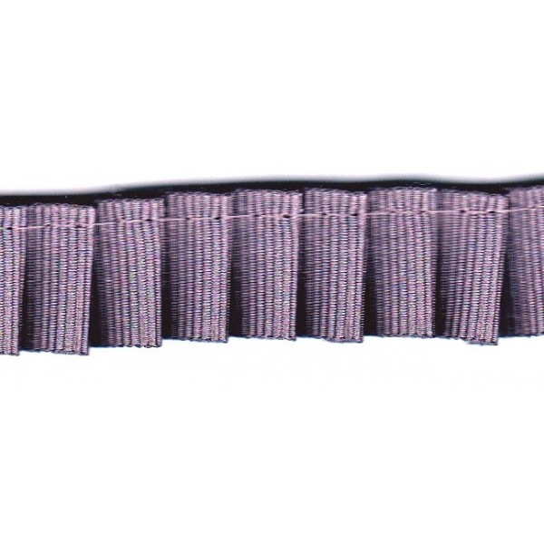 Remate de gross grain plisado