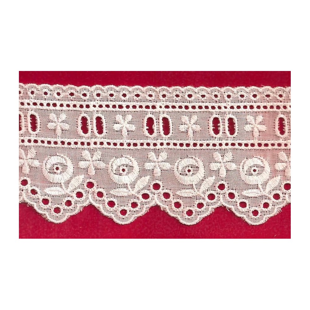 Puntilla de tira bordada blanca Ref.30E